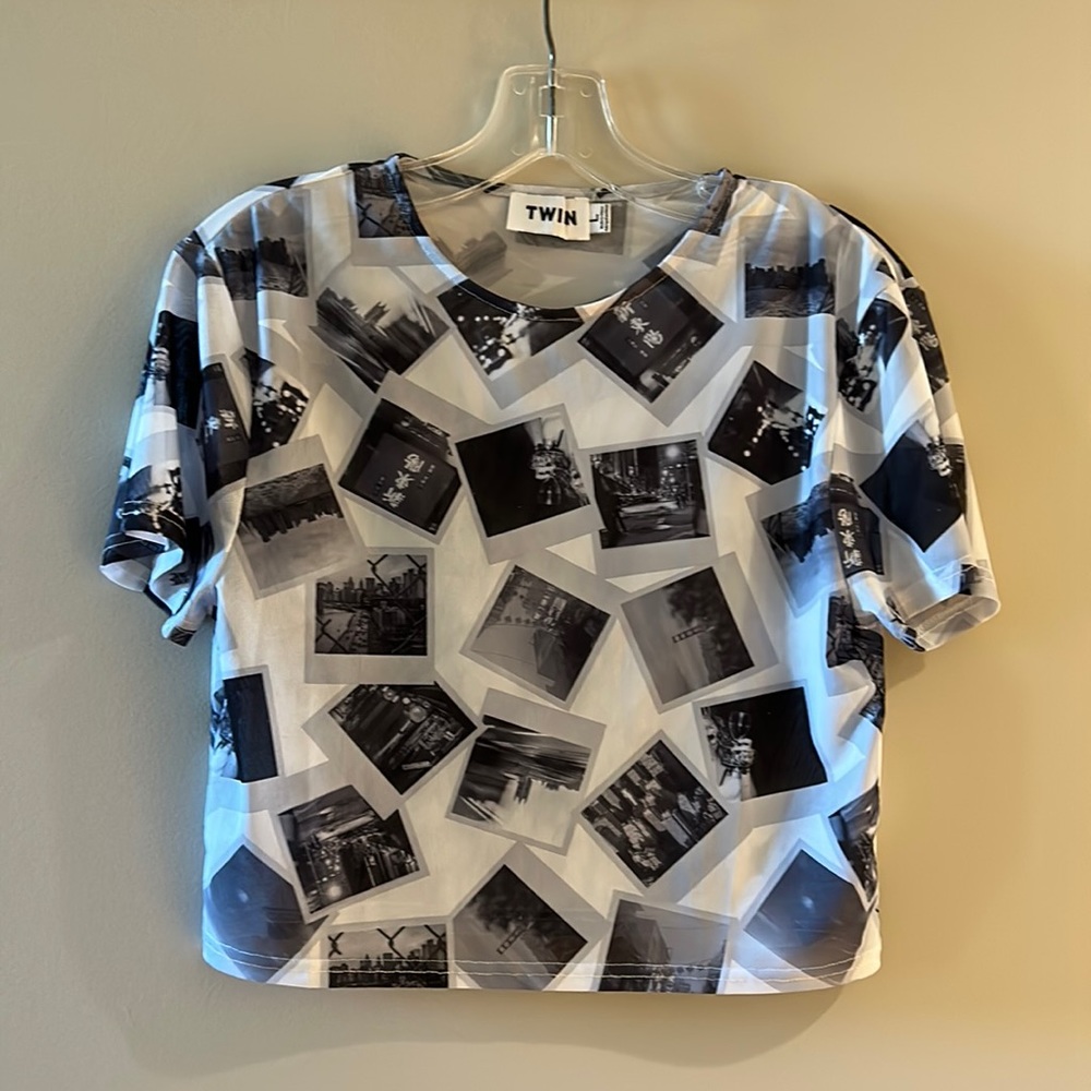 TWIIN Mesh Cropped Short Sleeve